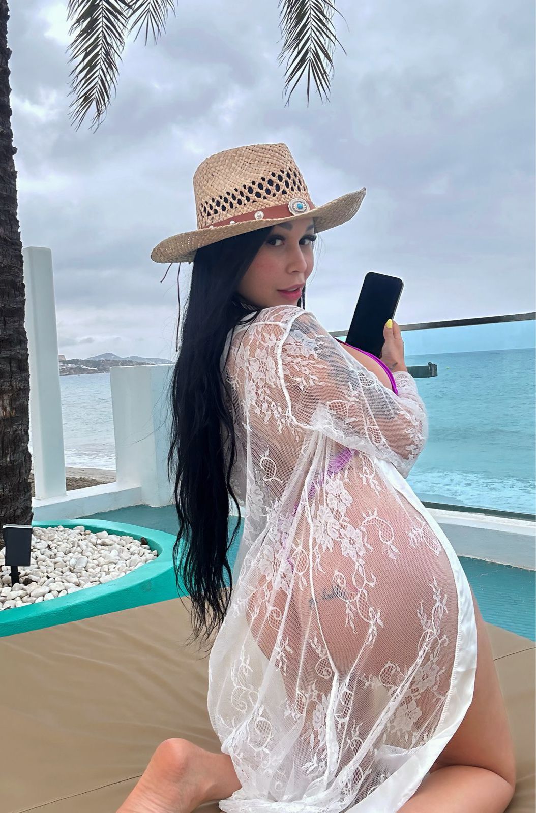 Escort - SUZETTE - Ibiza Tops